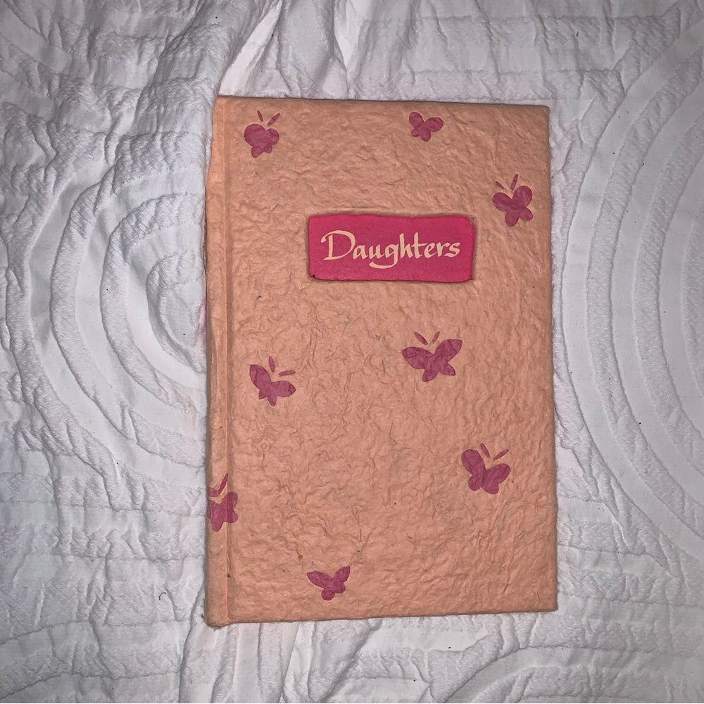 ⛰️ Blue Mountain Art • Beautiful Keepsake “Daughters” Book by Patricia Wayant